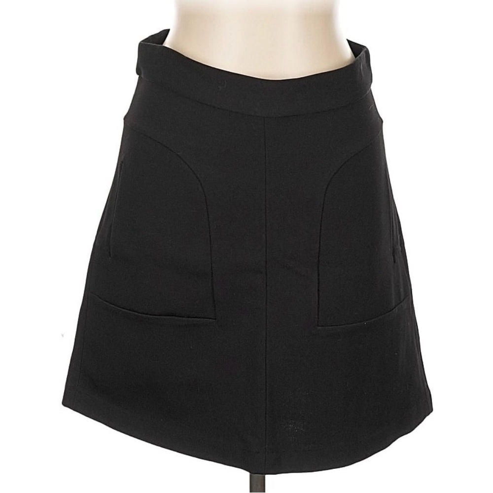 Stylish Black Mini Skirt